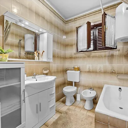 Διαμέρισμα Neda In - Bay View *