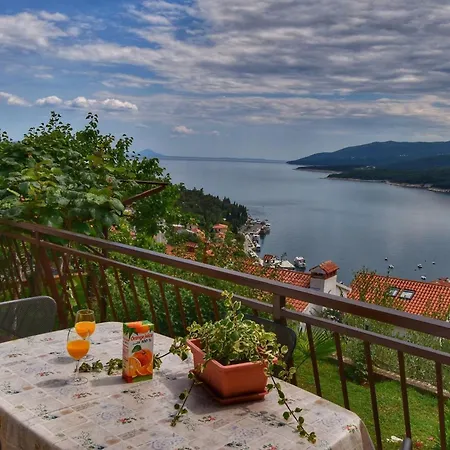 Διαμέρισμα Neda In With Bay View Rabac